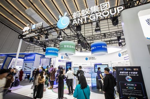 数字时光机 一键预览30年后的自己，科技如何将未来带至眼前